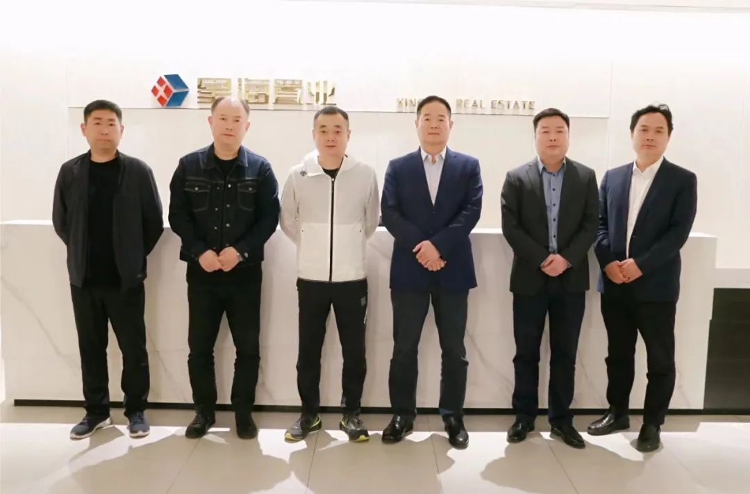 中国香港男子乒乓球队主教练刘国栋莅临星海置业